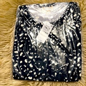 Casual or Business Casual Super Comfy Loose fitting Cotton(or the like) Shirt